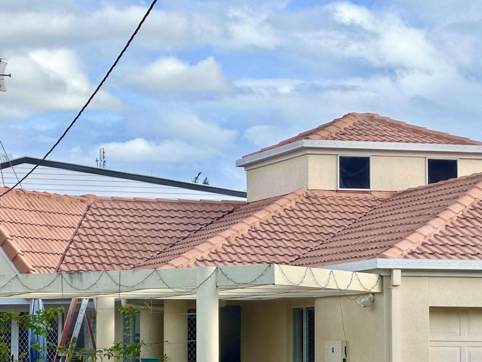 Tile roof cleaning on the Gold Coast